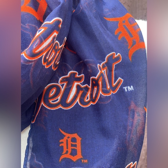 🤗41-You Are Terrific❤️ Detroit Tigers Infinity Scarf - Picture 5 of 6